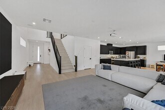 4122 Prairie Star Ave in Las Vegas, NV - Building Photo - Building Photo