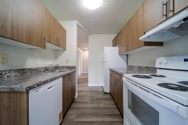 3415 106 Av NW, Unit River Heights West