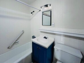 2625 Park Ave in Bridgeport, CT - Building Photo - Building Photo