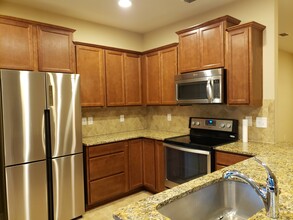 7034 Beauhaven Ct in Jacksonville, FL - Building Photo - Building Photo