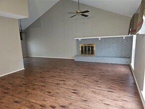 1807 Chittam Dr in Euless, TX - Building Photo - Building Photo