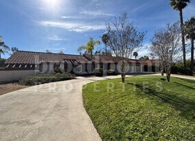 1543 Buckskin Dr in Escondido, CA - Building Photo