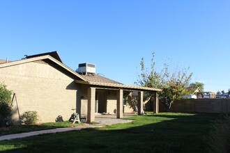 10034 N 33rd Ave in Phoenix, AZ - Building Photo - Building Photo