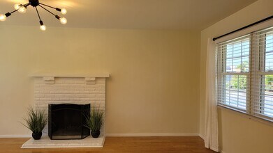 4557 Mt Herbert Ave in San Diego, CA - Building Photo - Building Photo