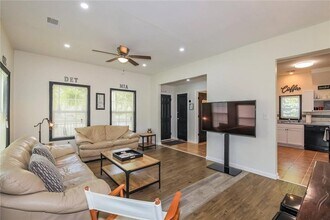 64 Moury Ave SE in Atlanta, GA - Building Photo - Building Photo