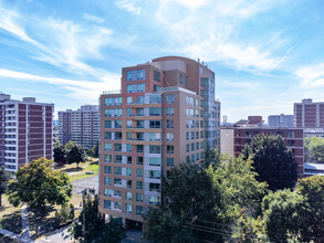 St. Paul's Terrace in Toronto, ON - Building Photo - Building Photo