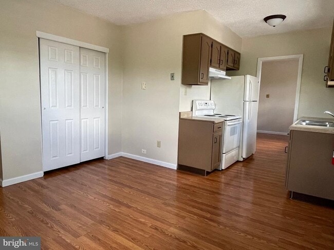 317 BRIDGE in Phoenixville, PA - Building Photo - Building Photo