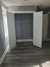 1607 Division St photo'