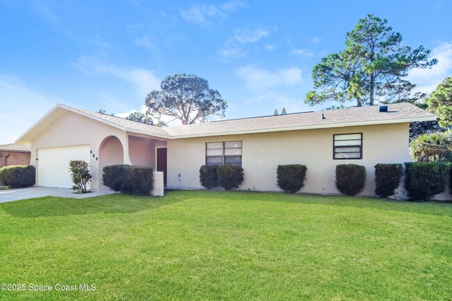 834 Gera Ave NW in Palm Bay, FL - Building Photo - Building Photo