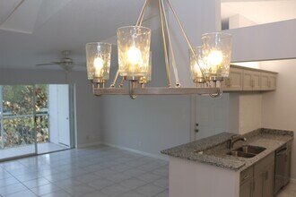 2516 SE Anchorage Cove in Port St. Lucie, FL - Building Photo - Building Photo
