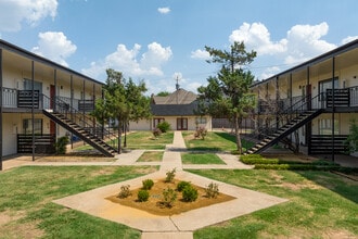 Terraces at Nichols Hills in Oklahoma City, OK - Building Photo - Building Photo