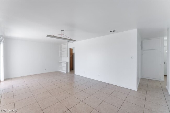 property at 1108 Tumbleweed Ave