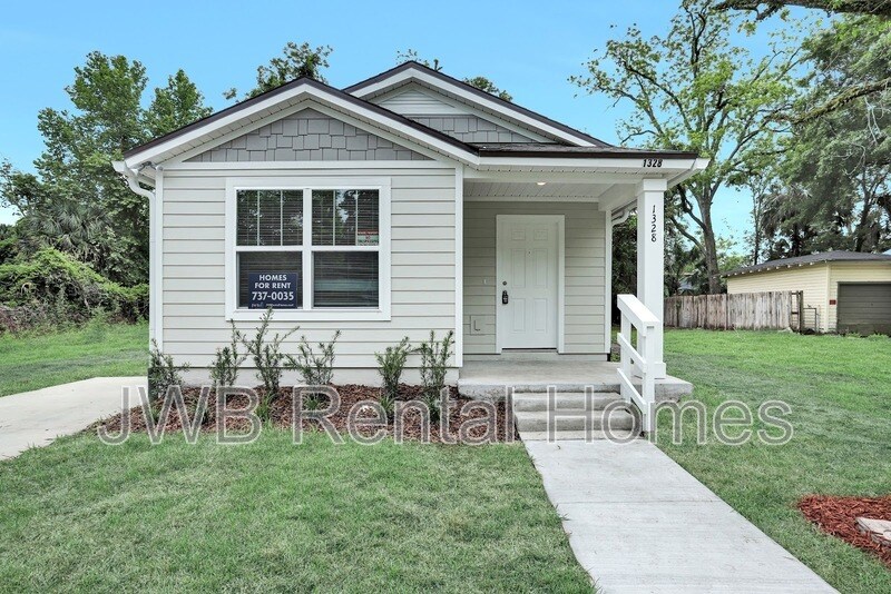 1328 8th St W in Jacksonville, FL - Building Photo