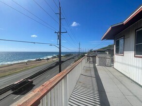 87-1320-1320 Farrington Hwy in Waianae, HI - Building Photo - Building Photo