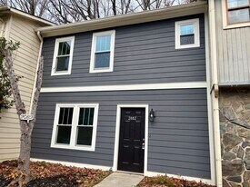 2082 Lenoa Ln in Austell, GA - Building Photo