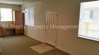 1751 Pinewood Dr-Unit -# B-4 in Minden, NV - Building Photo - Building Photo