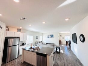 950 Kathryn Ct, Unit 1 in Fernley, NV - Building Photo - Building Photo