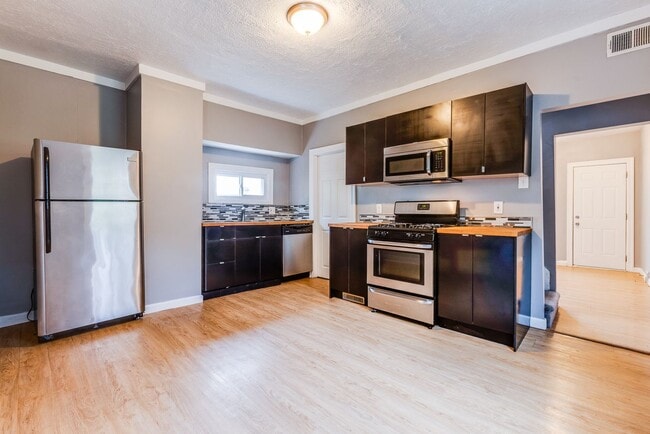 917 Excelsior St in Pittsburgh, PA - Building Photo - Building Photo