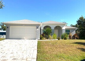 7410 Ellis Ln in Port Charlotte, FL - Building Photo