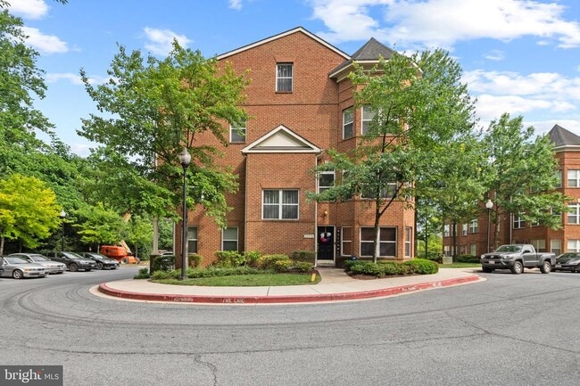property at 10290 Chestnut Park Ln