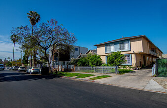 939 N Oxford Ave in Los Angeles, CA - Building Photo - Building Photo