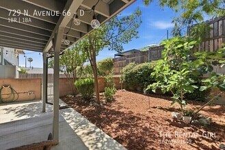 729 N Avenue 66 in Los Angeles, CA - Foto de edificio - Building Photo