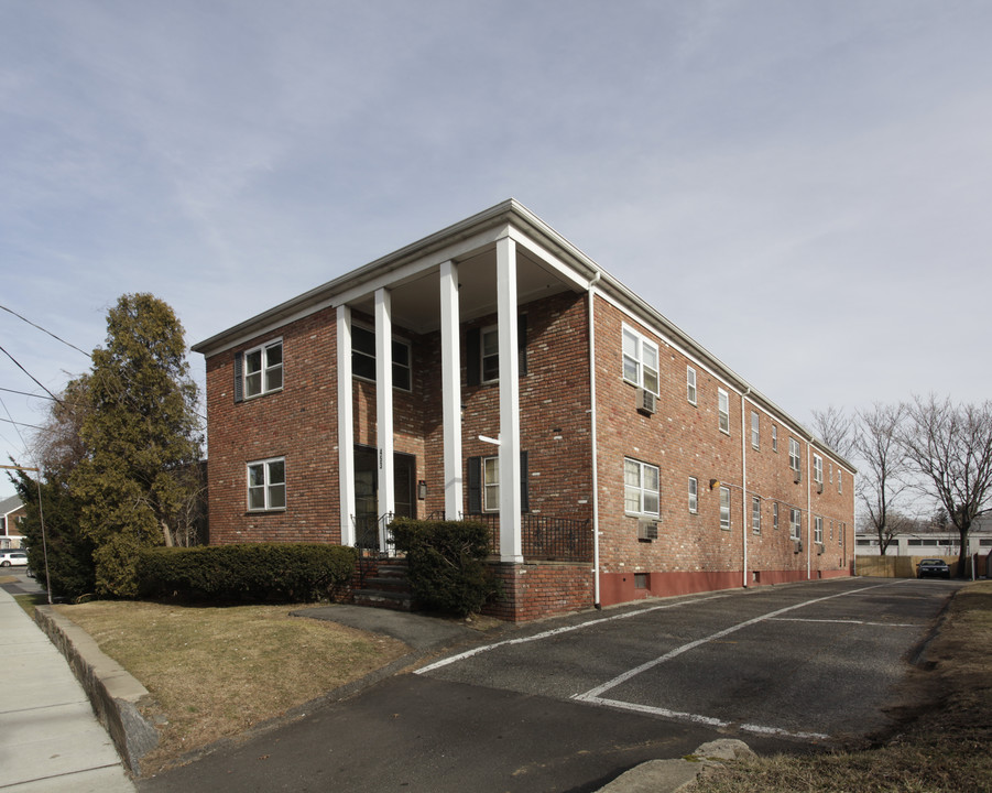 453 Glenbrook Road Apartments in Stamford, CT - Foto de edificio