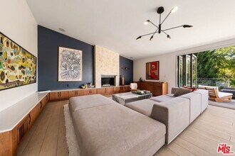 279 Mabery Rd in Santa Monica, CA - Building Photo - Building Photo