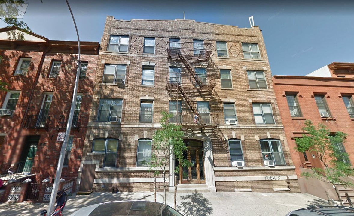 329 Union Street in Brooklyn, NY - Building Photo