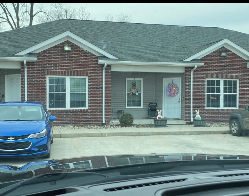 44 OH-103 in Bluffton, OH - Building Photo