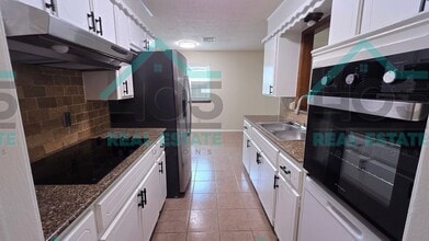 2720 Quanah Parker Trail in Norman, OK - Building Photo - Building Photo