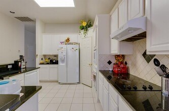 2304 Ravenhurst Dr in Plano, TX - Building Photo - Building Photo