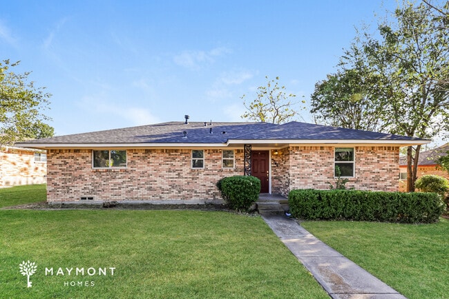 property at 944 W Pleasant Run Rd