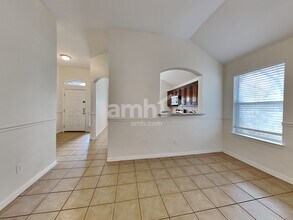 87 Elmwood Trail in Waxahachie, TX - Foto de edificio - Building Photo