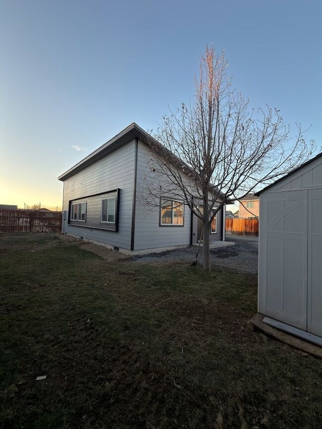 121 G St NE in Quincy, WA - Building Photo - Building Photo