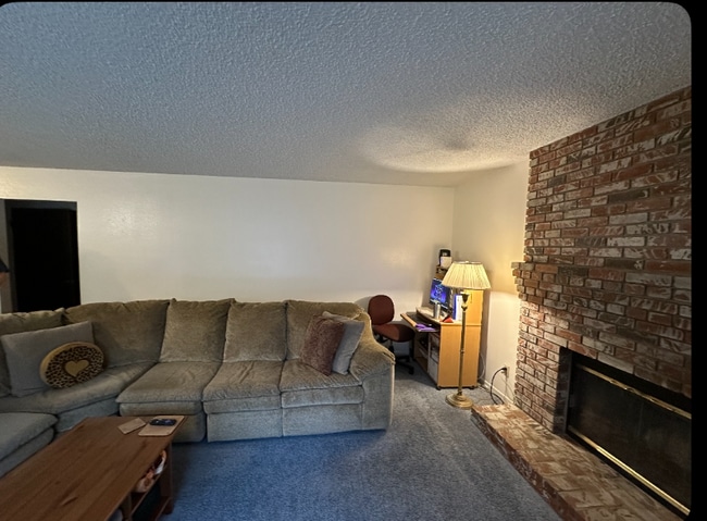 31908 Del Cielo Este in Bonsall, CA - Foto de edificio - Building Photo