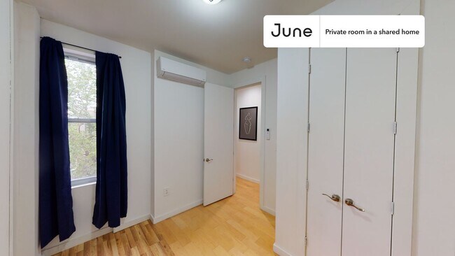 Private bedroom in 4 bed/2 bath Home in New York, NY - Building Photo - Building Photo