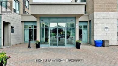 23 Oneida Crescent in Richmond Hill, ON - Building Photo - Building Photo