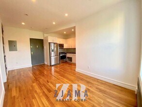 1030 Carroll St in Brooklyn, NY - Building Photo - Building Photo