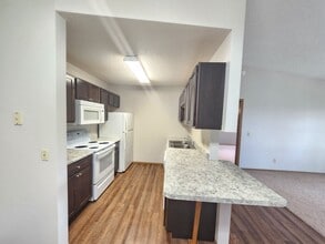 Chapelwood III Apartments in Sioux Falls, SD - Foto de edificio - Building Photo
