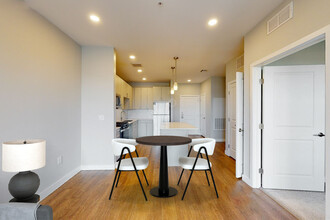 155 Lenox St-Unit -FL3-ID1712A in Norwood, MA - Building Photo - Building Photo