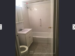 6821 N Sheridan Rd, Unit 3 in Chicago, IL - Foto de edificio - Building Photo