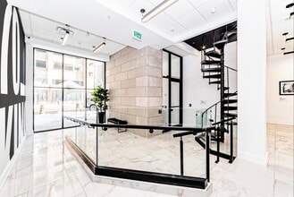 70 King Street East in Oshawa, ON - Building Photo - Building Photo