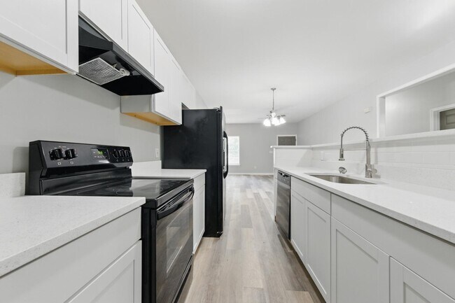 2271 Sisk St NW in Atlanta, GA - Building Photo - Building Photo