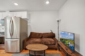 240.5 South St in Jersey City, NJ - Building Photo - Building Photo