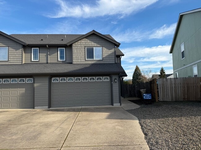 property at 857 S 8th St