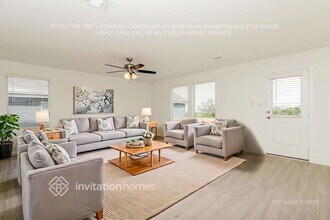 3210 Roslyn Grist in San Antonio, TX - Building Photo - Building Photo