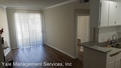 1325 N Sierra Bonita Ave in West Hollywood, CA - Building Photo - Building Photo