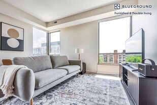 301 M St SW in Washington, DC - Building Photo