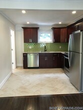 130 Brooks St, Unit 2 in Boston, MA - Building Photo - Building Photo